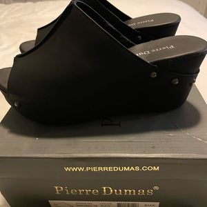 Pierre Dumass wedges size 8 brand new